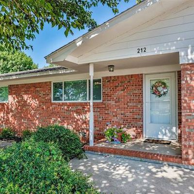 212 S Pine St, Muenster, TX 76252