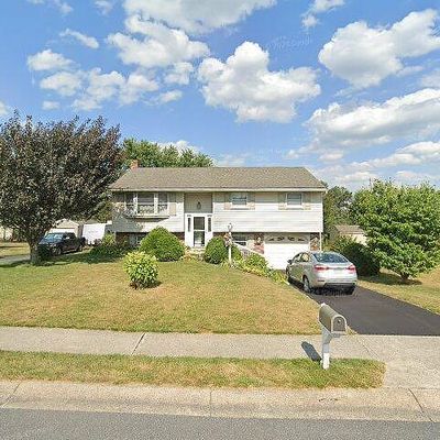 2141 Coventry Rd, Lancaster, PA 17601