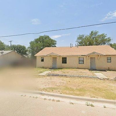 217 N Boulder Ave, Portales, NM 88130