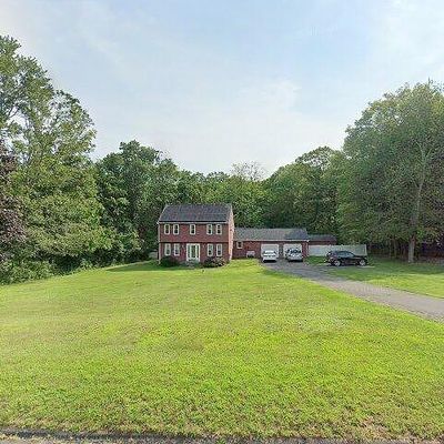 22 Laurel Grove Dr, Higganum, CT 06441