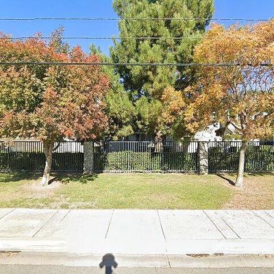 220 W Walnut Ave #B, Rialto, CA 92376