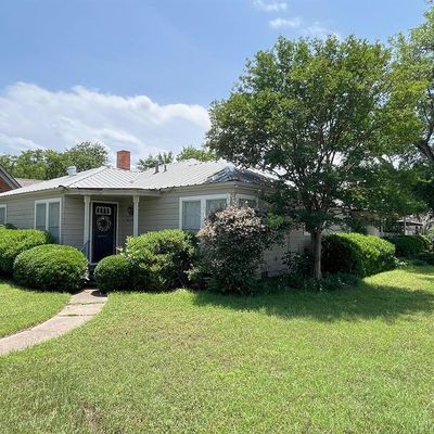 2201 Durham Ave, Brownwood, TX 76801