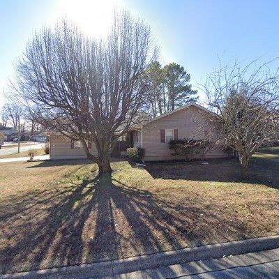 2202 W Harvard St, Siloam Springs, AR 72761