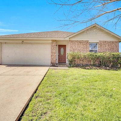 221 Meadowcrest Dr, Terrell, TX 75160