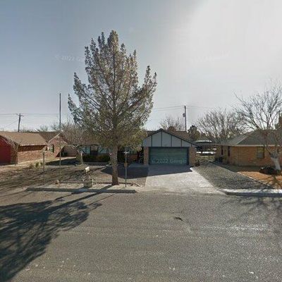 2214 Texas St, Pecos, TX 79772