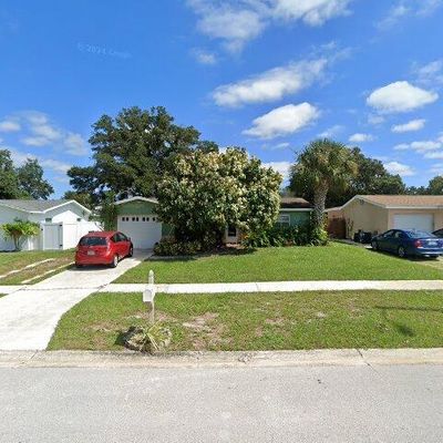 2221 Lauren Dr, Largo, FL 33774