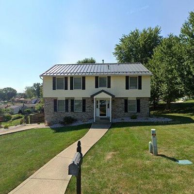 2225 The Cir, Washington, PA 15301