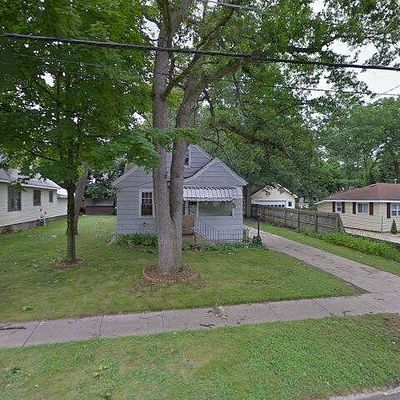 2646 Wyoming Ave Sw, Wyoming, MI 49519