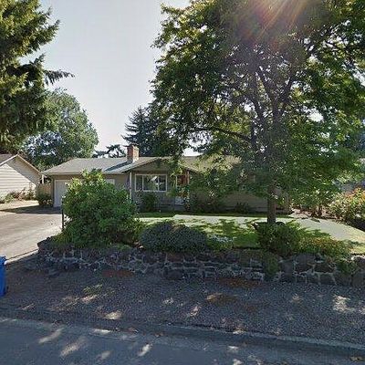 2743 Tulip St, Eugene, OR 97408