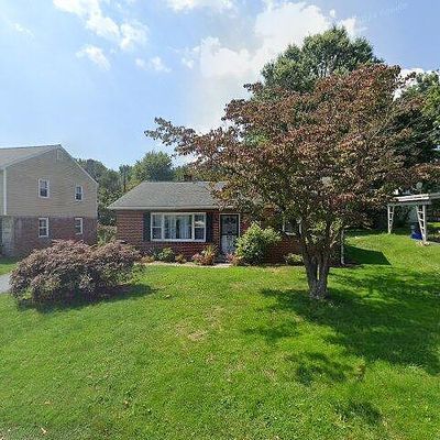 28 Nursery Ln, Lancaster, PA 17603