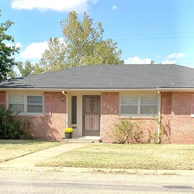 2808 W 11 Th St, Plainview, TX 79072