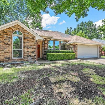 2812 Christopher Dr, Denton, TX 76209