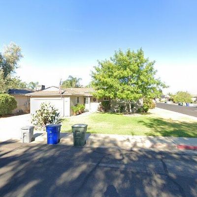 2856 Caesar Ave, Clovis, CA 93612