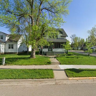 291 Stearns Ave E, Eden Valley, MN 55329