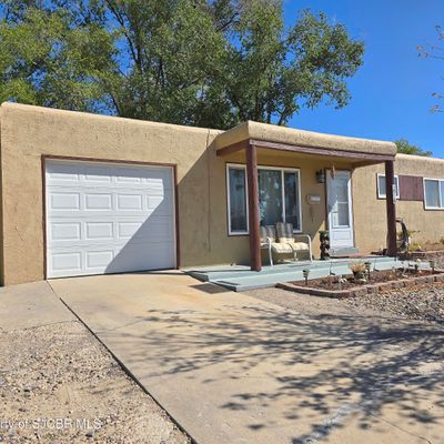 2910 Yale Dr, Farmington, NM 87402