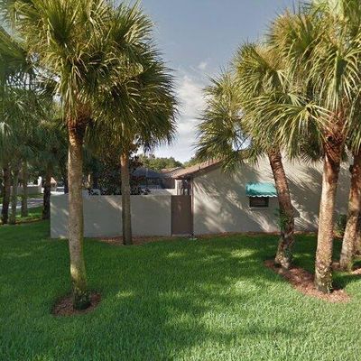 2917 Park Lake Dr, Bradenton, FL 34209