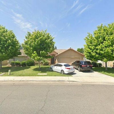 293 S Parkwest St, Porterville, CA 93257