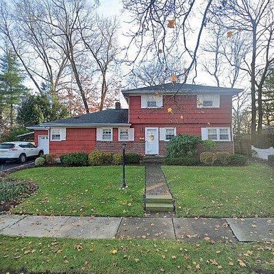 25 Elder Ave, Bergenfield, NJ 07621