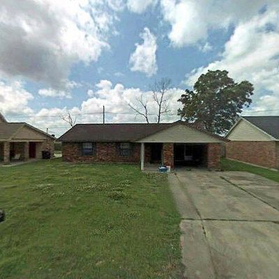 250 Myrtle Grove St, Donaldsonville, LA 70346