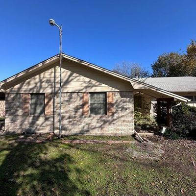 2502 Vernon St, Greenville, TX 75402