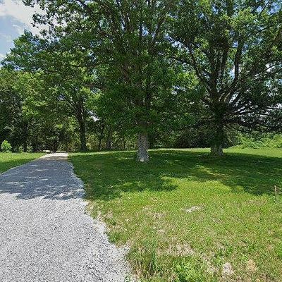 2520 Pleasant Grove Rd, Westmoreland, TN 37186