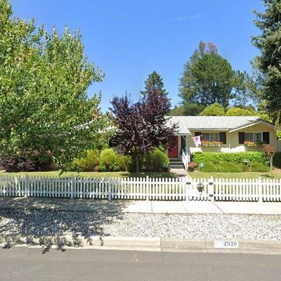 2528 W Pueblo Ave, Napa, CA 94558