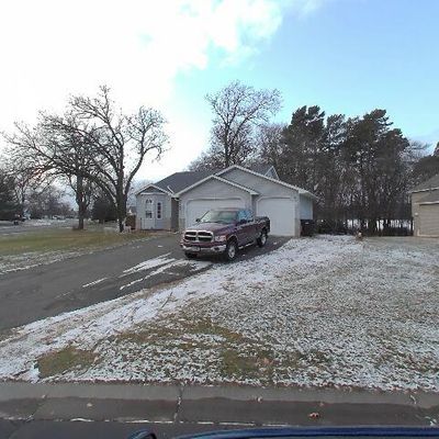 25866 Glen Oak Dr, Wyoming, MN 55092