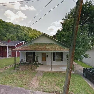 262 Frank St, Paintsville, KY 41240