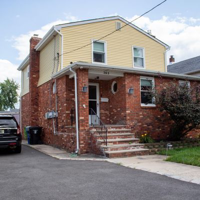 263 Church St, Belford, NJ 07718