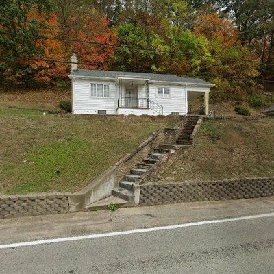 315 Naomi Rd, Fayette City, PA 15438