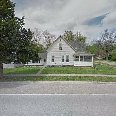 317 W Elm St, Waverly, IL 62692