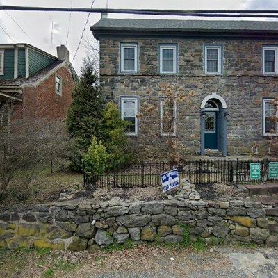 3177 Main St, Green Lane, PA 18054