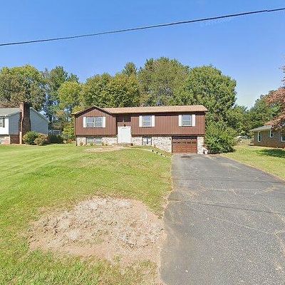 318 Dyer St, Bassett, VA 24055