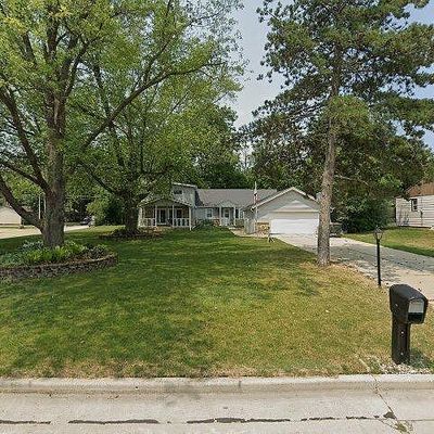 3195 S 106 Th St, Milwaukee, WI 53227