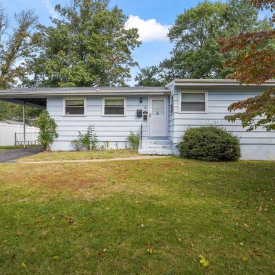 32 Stanford Dr, Hazlet, NJ 07730