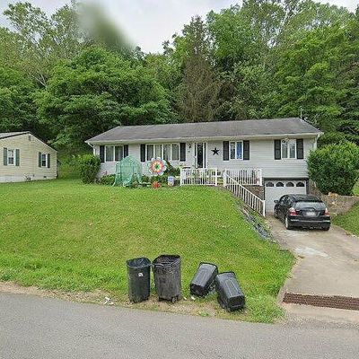 320 Klondyke Rd, Ripley, WV 25271