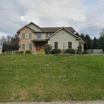 320 Homestead Dr, Lebanon, PA 17042