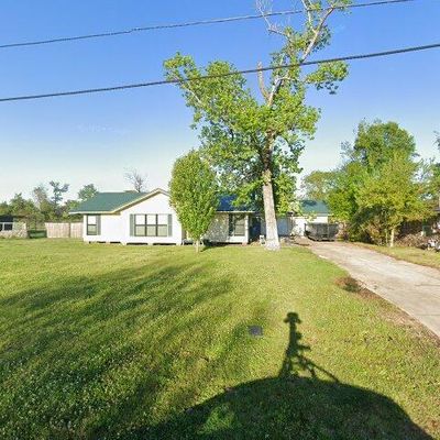 322 Quelqueshue St, Sulphur, LA 70663