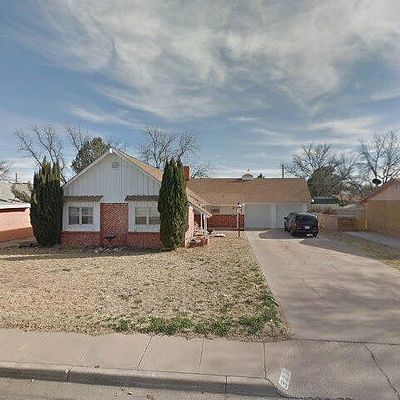 323 W Blanco Dr, Hobbs, NM 88240