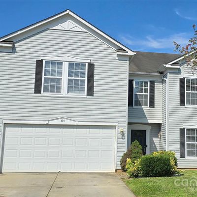 325 Farm Springs Dr, Mount Holly, NC 28120