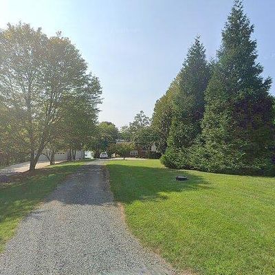 332 Fingerlake Rd, Penhook, VA 24137