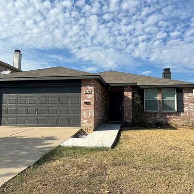 3335 Lipizzan Dr, Denton, TX 76210