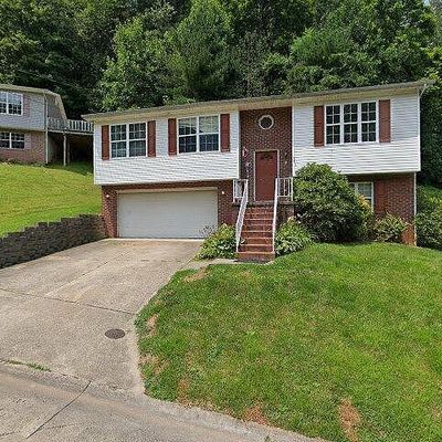 3 Samuel Ln, Saint Albans, WV 25177