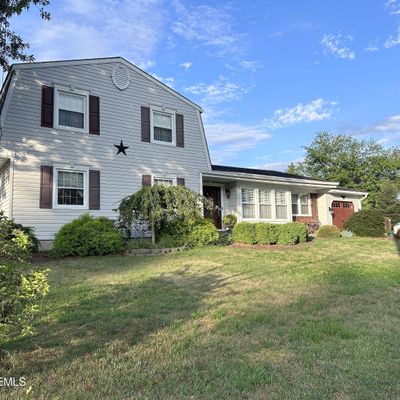 3 Springhill Dr, Howell, NJ 07731