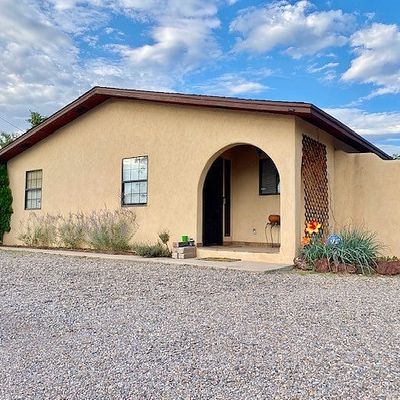 3005 Jemez Rd, Santa Fe, NM 87507