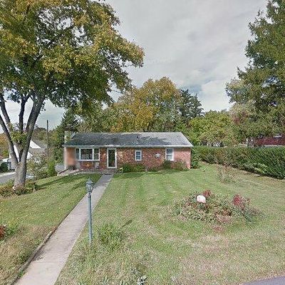 304 2 Nd Ave, Mont Clare, PA 19453