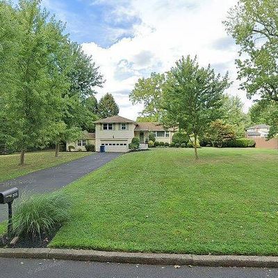 305 Llewellyn Rd, Ambler, PA 19002