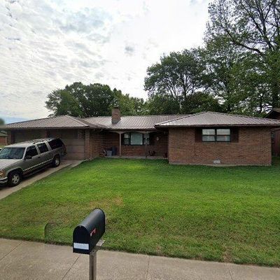 305 S Promenade Blvd, Rogers, AR 72758