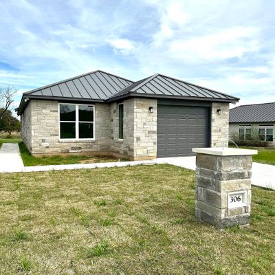 306 Parallel Circle, Horseshoe Bay, TX 78658