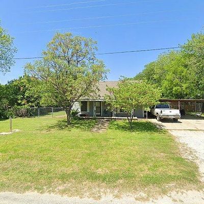 307 N Trappier St, Alvord, TX 76225